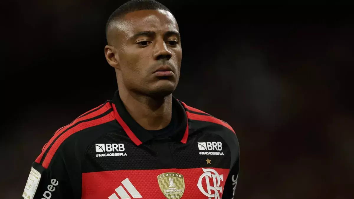 Fim da linha? Flamengo avalia futuro de De La Cruz após queda de rendimento e lesões