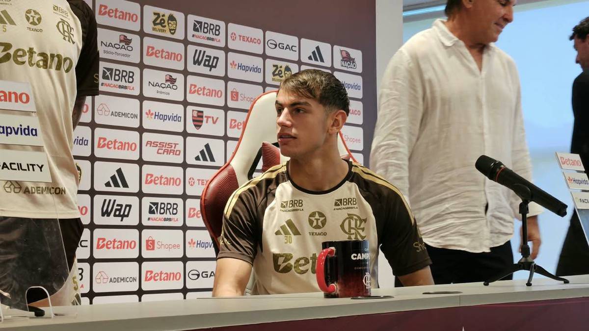 Joaquín Freitas é apresentado no Ninho e projeta glória na Libertadores pelo Flamengo