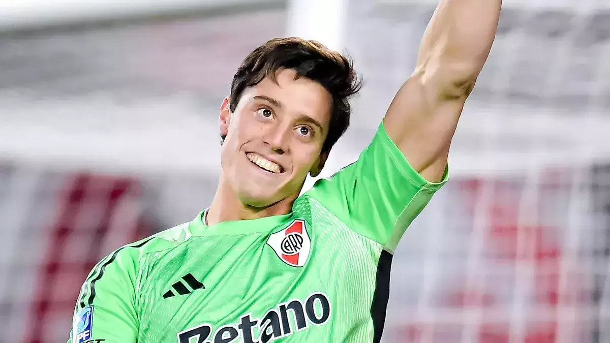 Planejamento 2027: Flamengo mapeia mercado e coloca John e Santiago Beltrán no radar