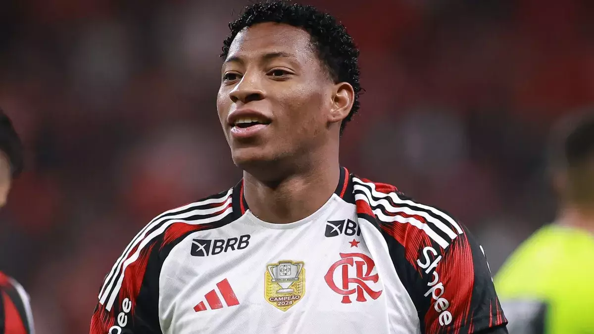 Mistério e Expectativa: Flamengo Monitora Gonzalo Plata para Decisão na Libertadores