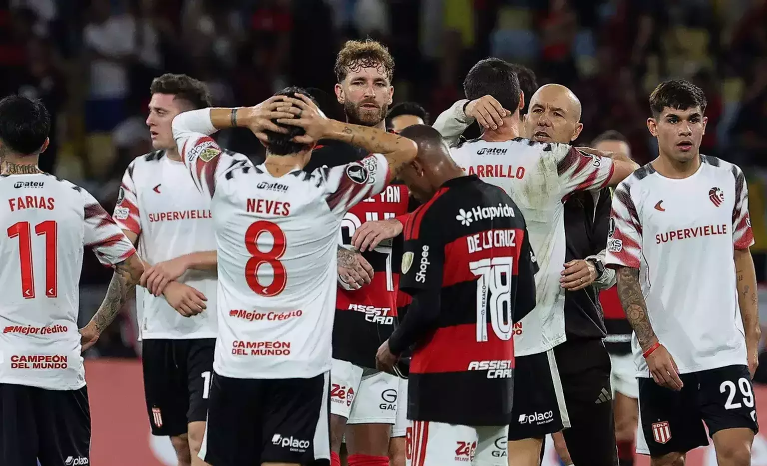 Flamengo encara o Independiente del Valle no Maracanã para garantir vaga