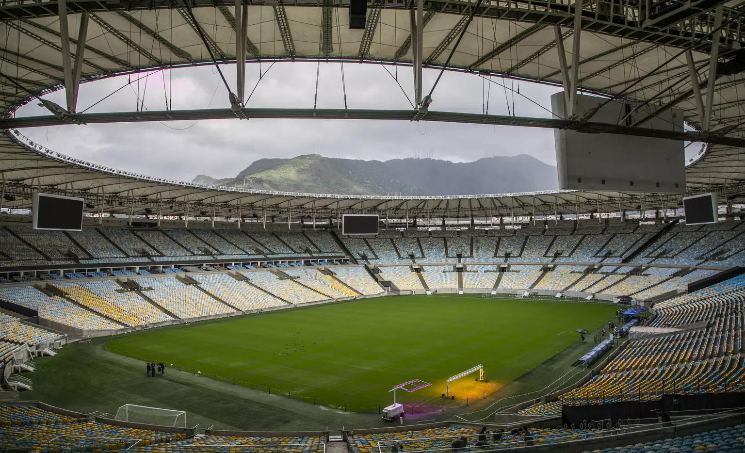 Palmeiras rebate críticas do Flamengo e defende gramado sintético no Nubank Parque