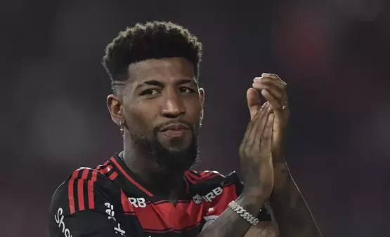 Aston Villa faz proposta de 12 milhões de euros por Emerson Royal no Flamengo