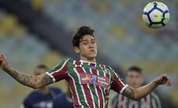 Presidente do Fluminense afirma que não pode barrar saída de Pedro