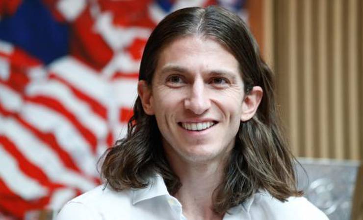 Filipe Luís assina contrato com o Flamengo até dezembro de 2021