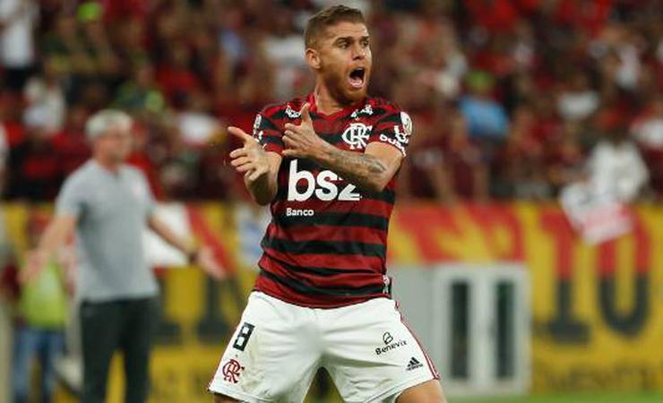 Cuéllar pediu para não jogar já no Maracanã, e saída do Flamengo complica com crise nos bastidores