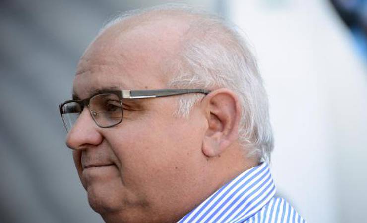 Presidente do Grêmio afirma que Fla joga o melhor futebol do Brasil e avalia 'guerra de declarações' entre Jesus e Renato