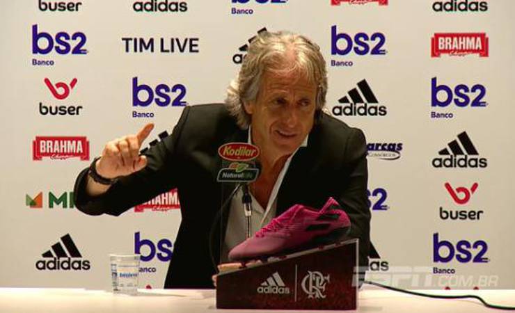 Flamengo tem 15 pontos de vantagem sobre segundo colocado no Brasileiro sem Abel e com só Jesus no comando