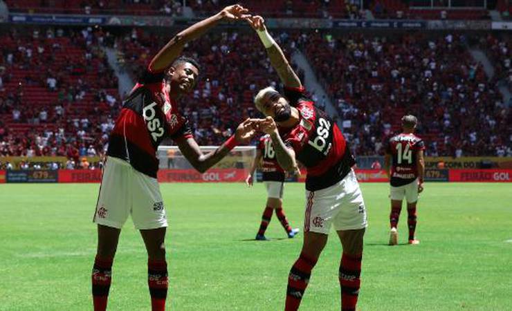 Com Adebayor e dois brasileiros, jornal espanhol seleciona destaques da Copa Libertadores