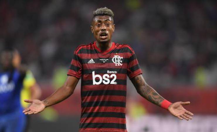 Flamengo trabalha com possibilidade de reapresentação em um mês