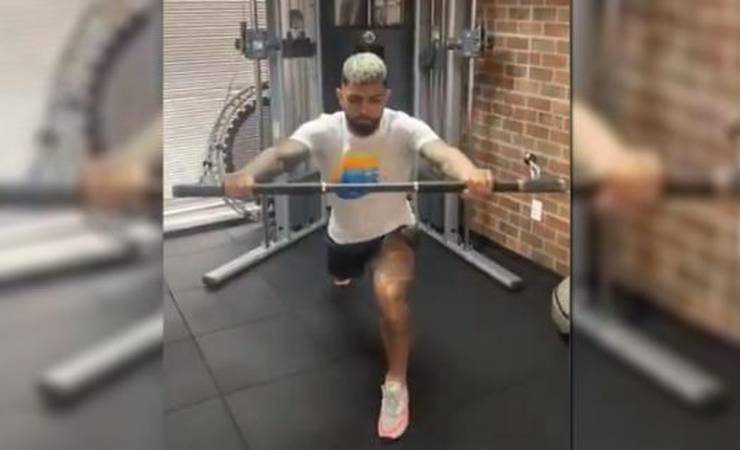 Flamengo ficou a um 'parceiro falido' de conseguir Baggio e sondou Ferdinand: 'O Rio é Fla'