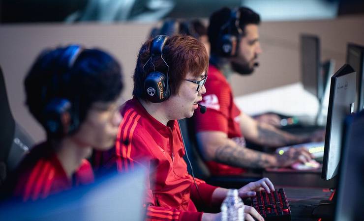 CBLoL: Flamengo buscará se redimir de erros do passado na semifinal contra a Uppercut