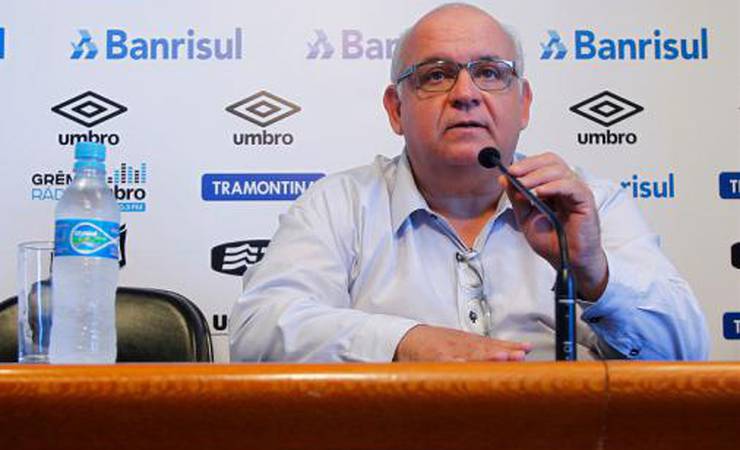 LANCE! Espresso: Presidente do Grêmio usa velha fórmula para acusar o Fla de algo que não existe