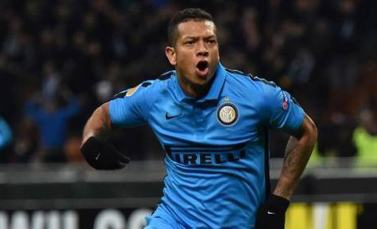 Ex-Porto e Inter de Milão, Guarín é oferecido e pode reforçar o Flamengo