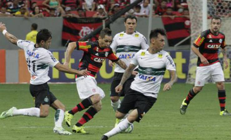 Última vitória como visitante do Coritiba contra o Flamengo foi por dois gols de vantagem