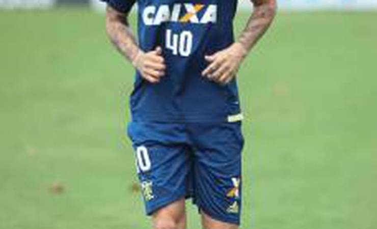 Recuperado de lesão, meia-atacante do Flamengo volta aos treinos após nove meses
