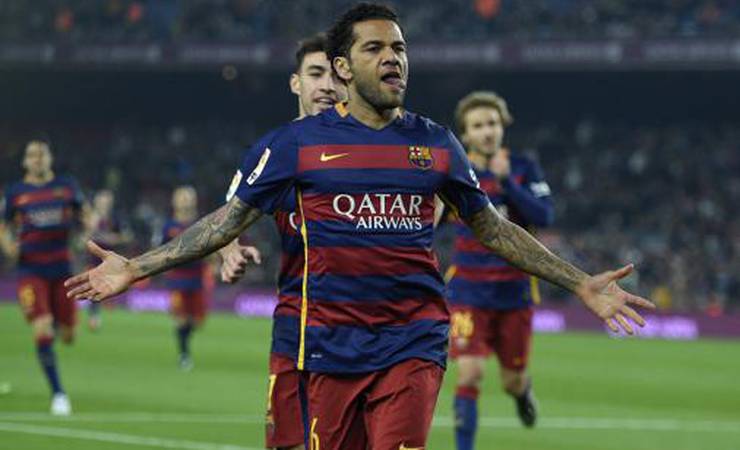 Jornal espanhol abre as portas do Barcelona para retorno de Daniel Alves: 'Pronto para a última dança'