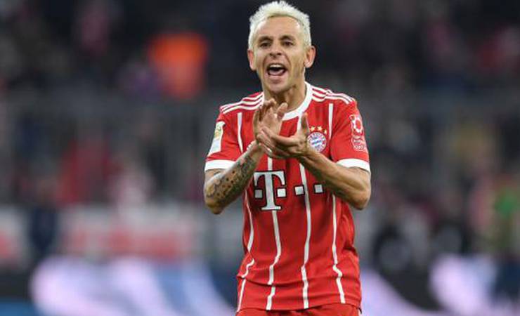 Rafinha comemora aniversário de estreia pelo Bayern: 'Memórias que estarão para sempre vivas em mim'