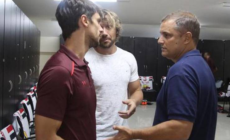 Rodrigo Caio revela mágoa com Aguirre no São Paulo: 'Não foi leal comigo'