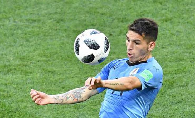 Pai de Lucas Torreira revela interesse de Flamengo e Grêmio e onde o volante sonha em jogar