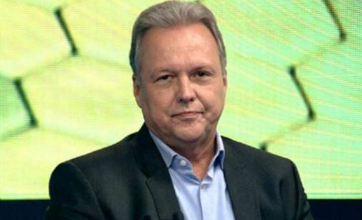 Renato Maurício Prado provoca Souza após negar necessidade de atuar no Flamengo: 'Perna de pau'