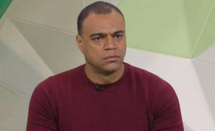 Denílson fala sobre retorno do futebol no Rio: 'É vergonhoso como estão tratando o futebol carioca'