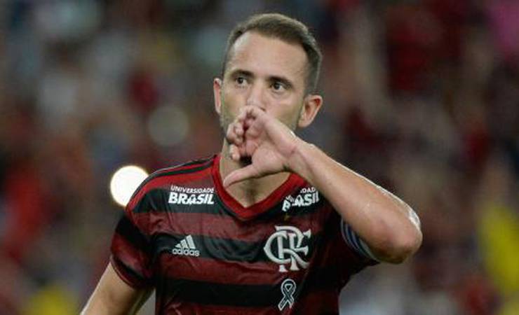 Everton Ribeiro explica ímpeto do Flamengo: 'Espírito de vencedor'