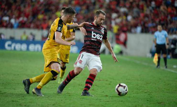 Peñarol-URU x Flamengo: prováveis times, desfalques, onde ver e palpites