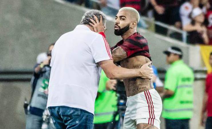 Gabigol e Bruno Henrique se despedem de Abel Braga: 'Obrigado por tudo'