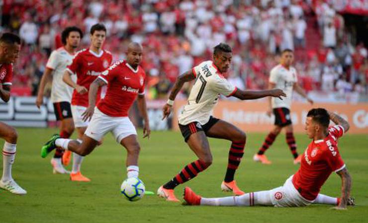 Flamengo atento aos contra-ataques e poderio ofensivo do Internacional