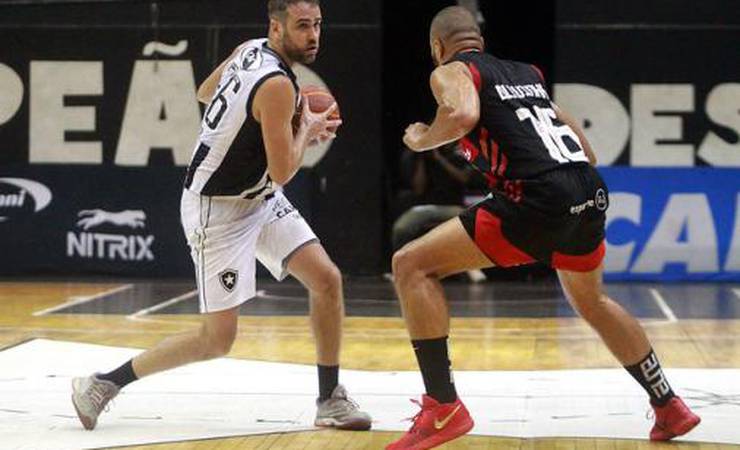 Marquinhos é herói no fim e Flamengo vence Botafogo no NBB