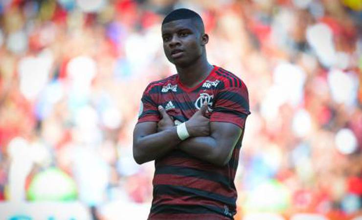 Liderado por Lincoln, Flamengo roda elenco e colhe frutos no Brasileirão