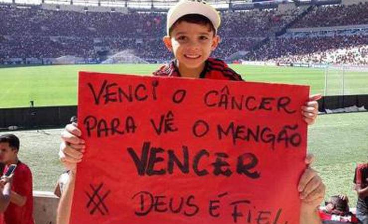 A história de Enzo: a criança que venceu o câncer para ver o Flamengo