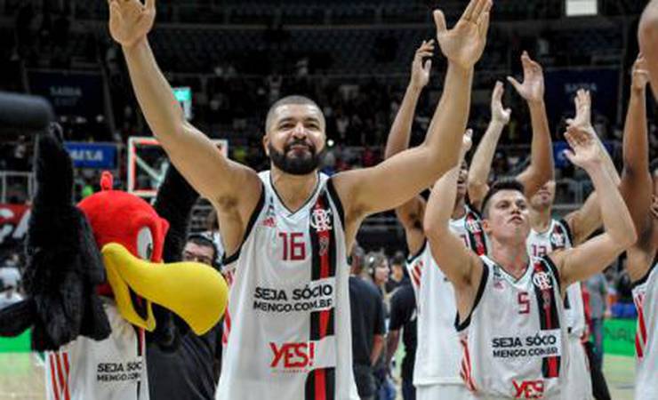 Flamengo vai a Franca para tentar ampliar vantagem na final do NBB