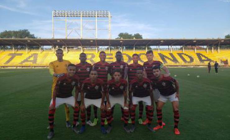 Flamengo empata com Internacional pelo Campeonato Brasileiro Sub-17