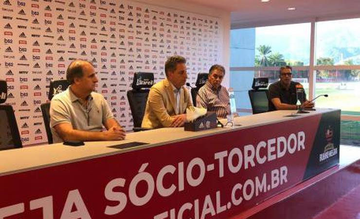 Landim explica saída de Abel do Fla e confirma interino até a Copa América