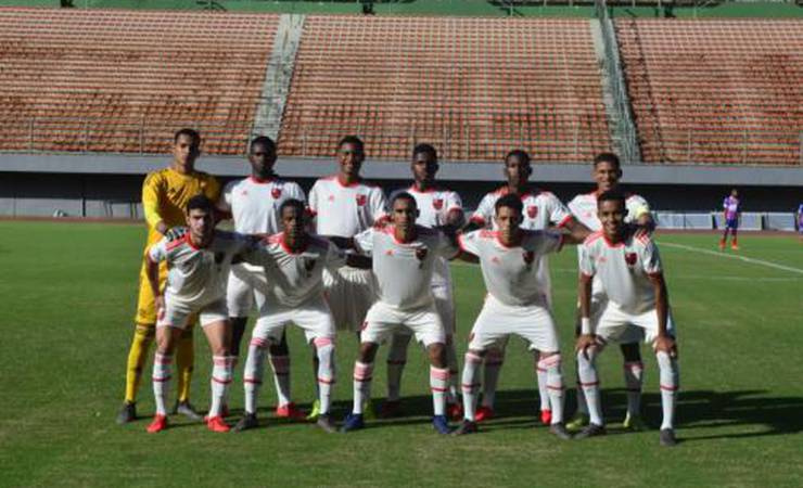 Flamengo bate o Bahia e fica perto das quartas do Brasileirão Sub-17