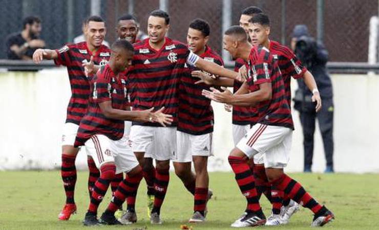 Fla vence Vasco e larga na frente na decisão da Taça Guanabara Sub-20