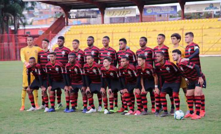 Lázaro marca dois, mas Fla empata com São Paulo no Brasileirão Sub-17
