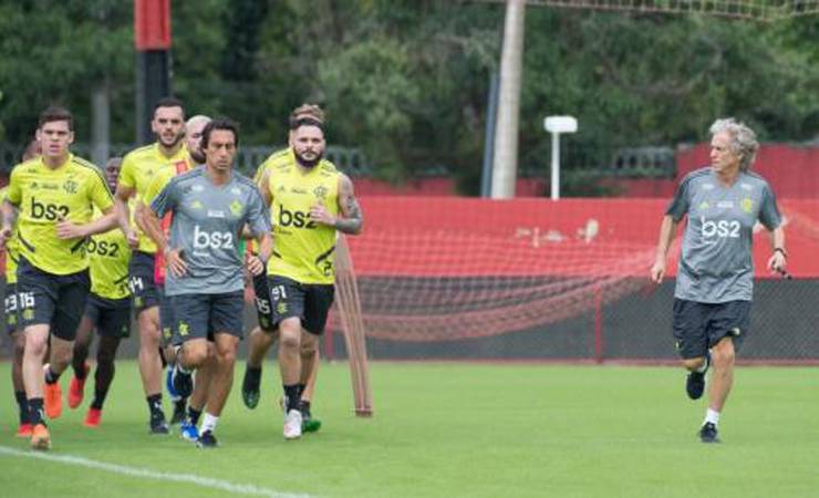Flamengo não fará treino em campo sintético, preocupação de Jorge Jesus