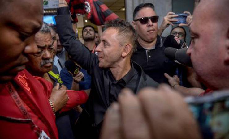 Com números expressivos, Rafinha chega ao Fla com status de referência