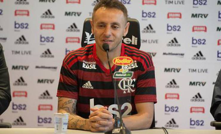 Rafinha avalia adaptação e pede tranquilidade ao Fla diante do Emelec