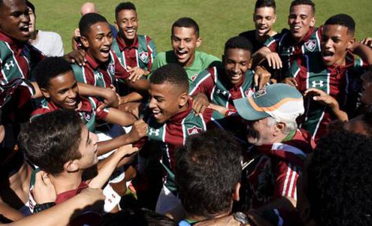 John Kennedy brilha, Flu vence o Fla e conquista a Taça Guanabara Sub-17