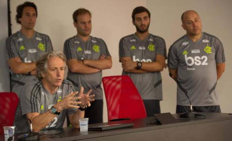 Conheça os integrantes da comissão técnica de Jorge Jesus no Flamengo