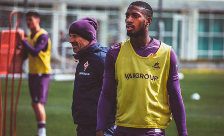 Amigo de Gerson na Fiorentina, sérvio já se recuperou da Covi-19