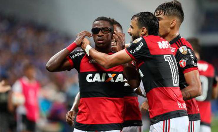 Flamengo tem retrospecto positivo contra o Emelec
