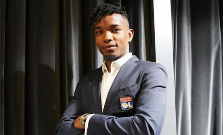 'Eu conto ou você conta?': Thiago Mendes comenta foto de Maia e o vê estimular rumores sobre contratação