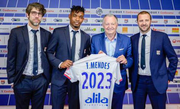 Diretor do Lyon, Juninho nega sondagem do Flamengo e afirma: Thiago Mendes não será emprestado