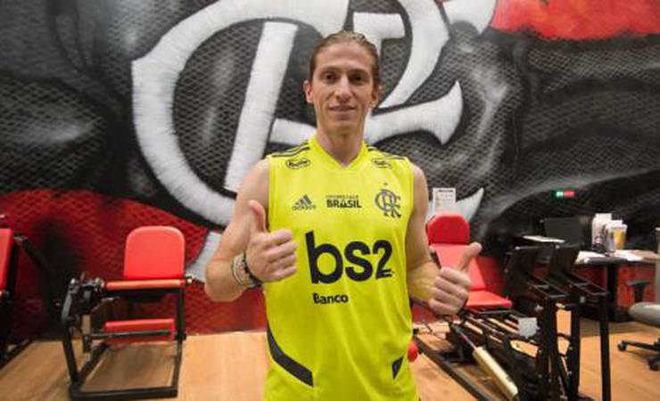 Chegou! Filipe Luís vai ao Ninho pela primeira vez; vejas as imagens