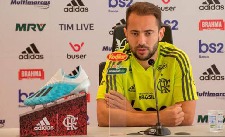 Capitão do Flamengo evita 'assunto Liverpool': 'O Mister já vem falando para não pensarmos na final'
